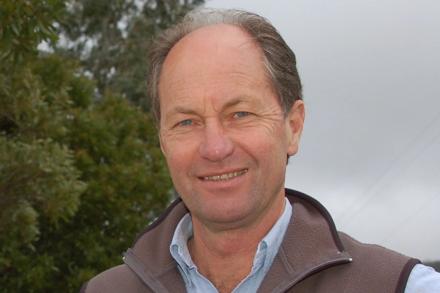 Dr Andrew Pirie