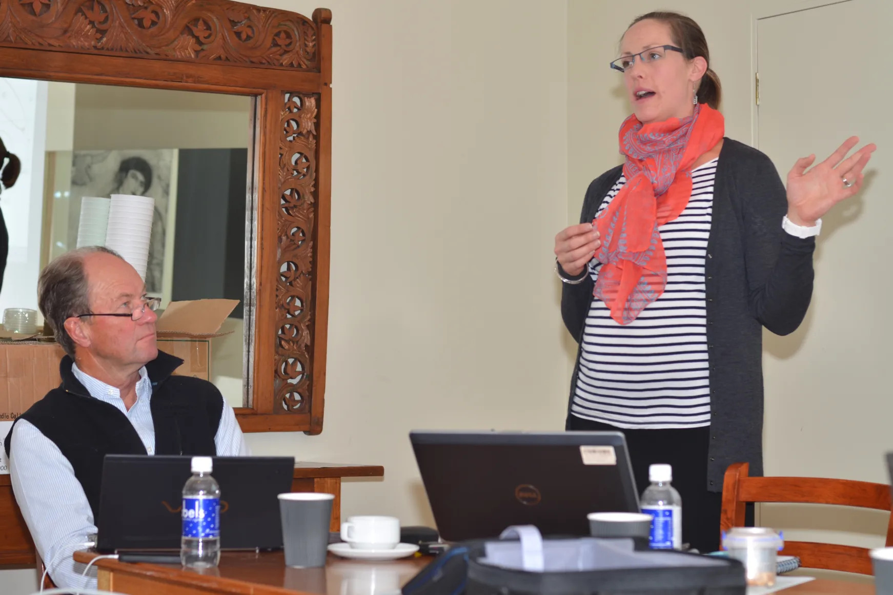 Drs Pirie and Kerslake leading workshop discussion